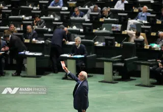  چرا صحن علنی مجلس تشکیل نمی‌شود؟
