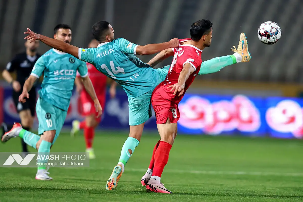 لیگ برتر فوتبال - پیکان و پرسپولیس