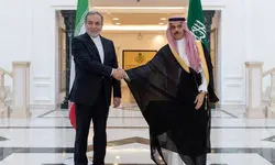 دیدار عراقچی و بن فرحان در جده برای تقویت روابط