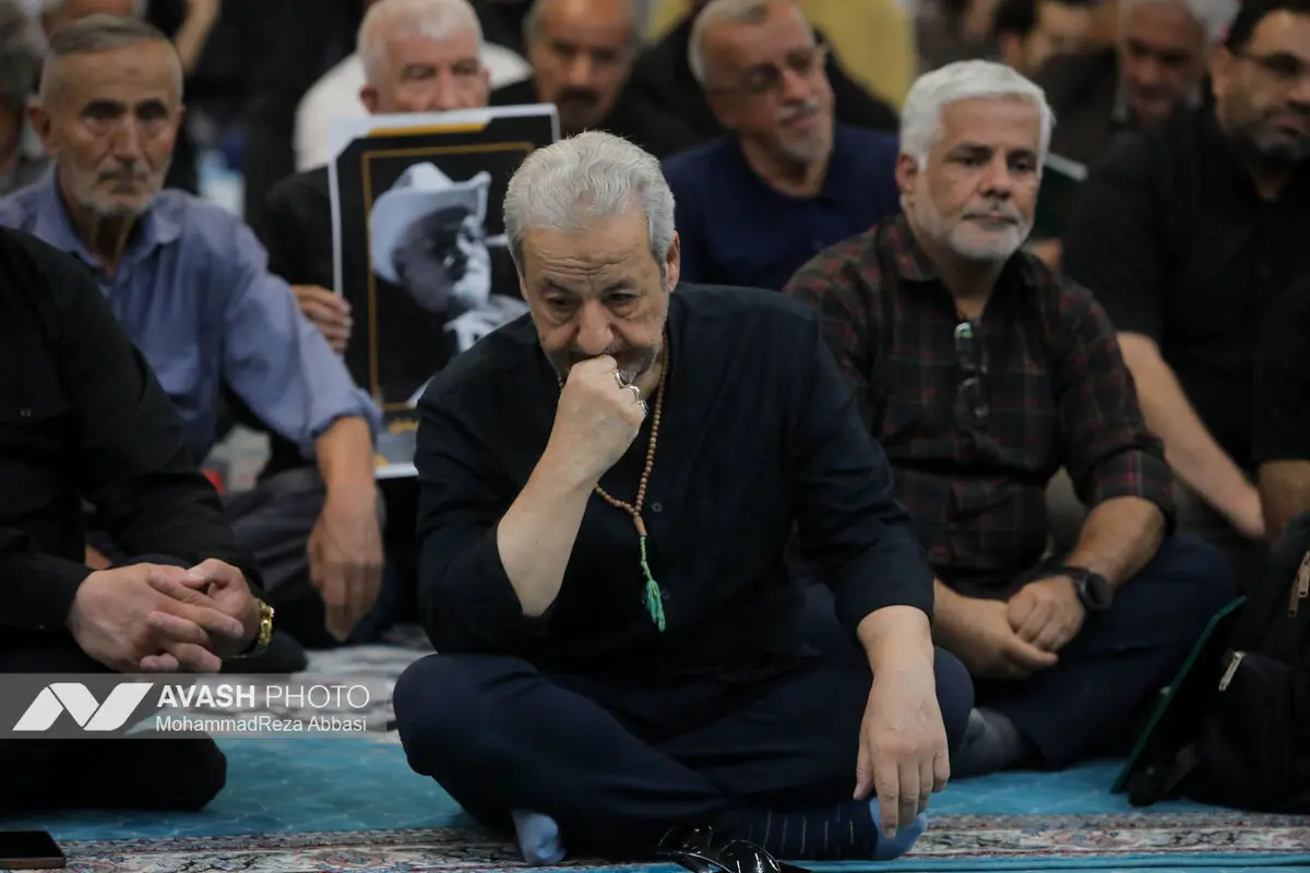 مراسم یادبود مرحوم «اکبر عبدی» در مسجد بلال صدا و سیما