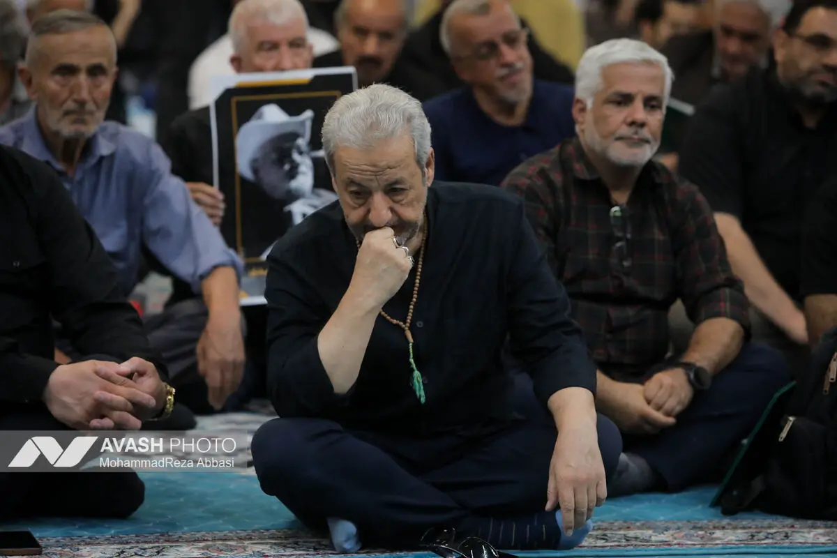 مراسم یادبود مرحوم «اکبر عبدی» در مسجد بلال صدا و سیما