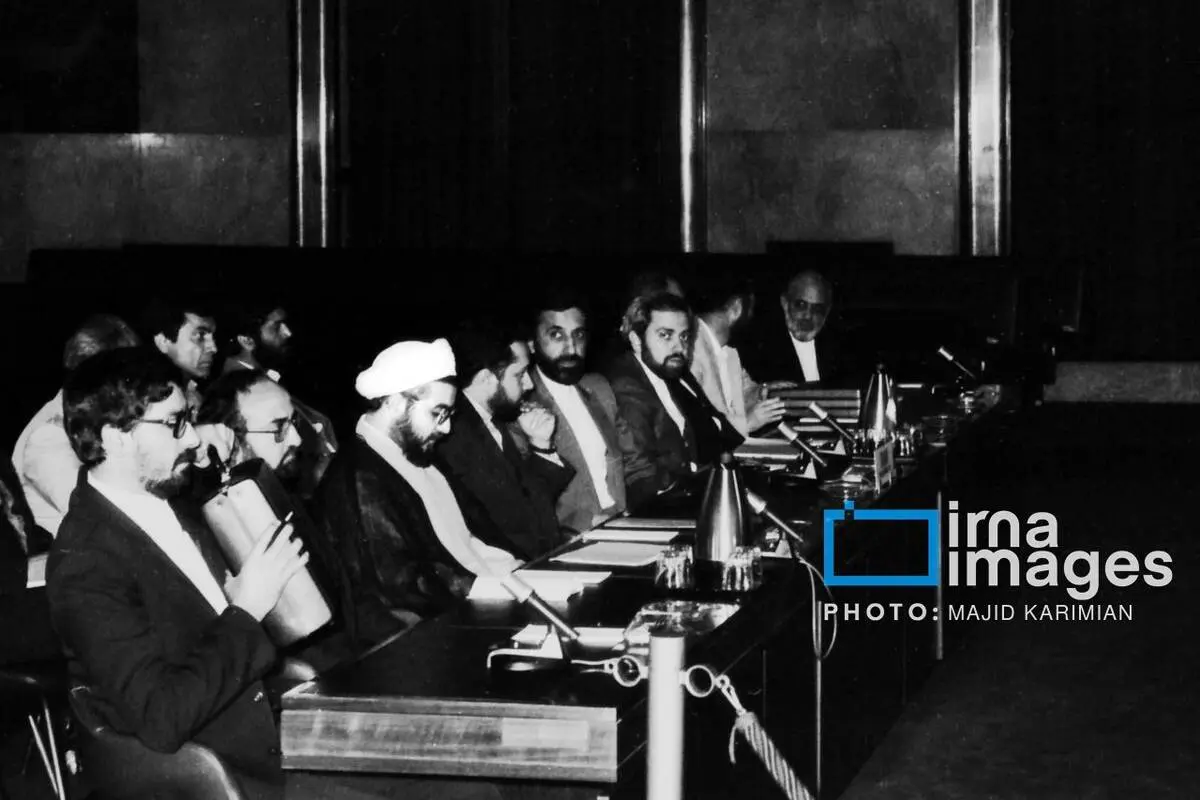 چه کسانی در هیأت مذاکره پایان جنگ با عراق بودند؟ + عکس 