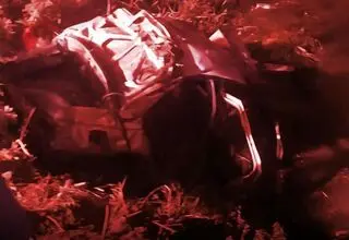 سقوط خودروی پژو ۴۰۵ به تالاب عینک رشت جان ۳ جوان را گرفت