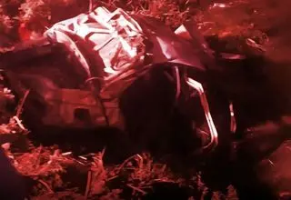 سقوط خودروی پژو ۴۰۵ به تالاب عینک رشت جان ۳ جوان را گرفت