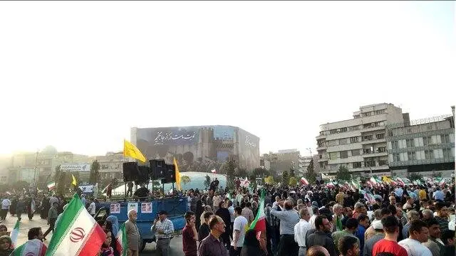 تجمع تهرانیها برای تقدیر از نیروهای مسلح برگزار شد