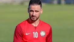 یک پرسپولیسی صاحب پیراهن قایدی شد