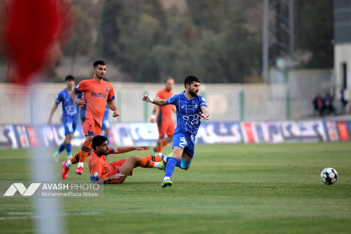 یک شانزدهم نهایی جام حذفی فوتبال ایران  - استقلال و پادیاب