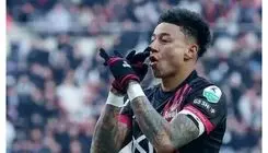 رسمی: ستاره سابق یونایتد، برزیلی شد!