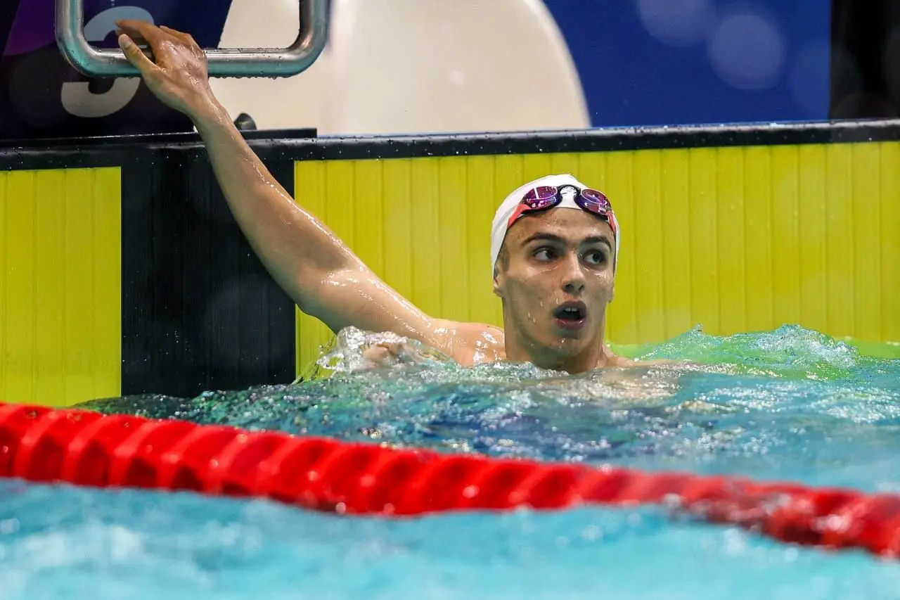 علی رشیدپور عکس شنا