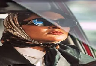ستایش رجایی نیا: اگر هنرمند از جامعه نگوید، مخاطب هم نمی ماند
