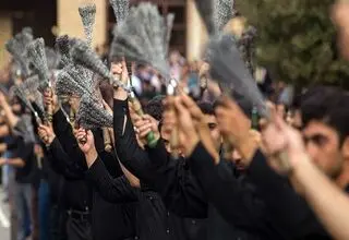 مداحی محرمی ایستاده می‌میرم با نوای سید رضا نریمانی/ ببینید