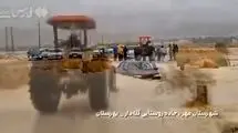 فیلم نجات راننده پژو گرفتار در سیلاب فارس توسط نیروهای مردمی