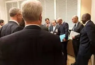 تحرک دیپلماسی و میدان