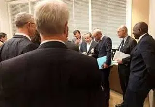 تحرک دیپلماسی و میدان