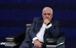ظریف: هوشمندی رهبری و ایثار رییس جمهور شایسته پشتیبانی ملی است