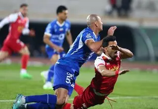 لطیفی: بی‌ثباتی بزرگترین لطمه را به تیم استقلال وارد کرد