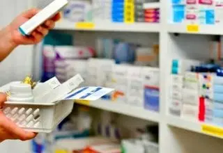 هدایت بیماران به داروخانه خاص تخلف قانونی است