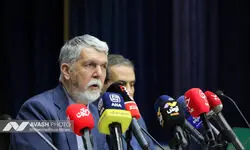 بهم زدن سخنرانی وزیر فرهنگ در یزد + ببینید 
