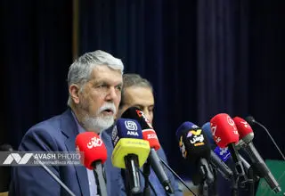 وزیر فرهنگ و ارشاد اسلامی: تورم‌های ۴۰ درصدی میراث دولت‌های گذشته است 