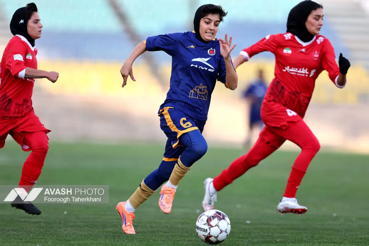 لیگ برتر فوتبال زنان - پرسپولیس و خاتون بم