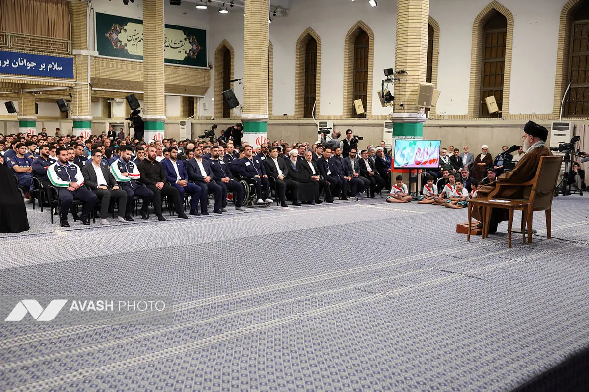 دیدار قهرمانان و مدال‌آوران ورزشی و المپیادهای علمی جهانی با رهبر انقلاب