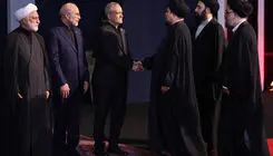 ادای احترام مقامات کشورهای خارجی به پیکر رهبر شهید ایران