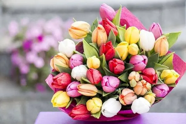 ۱۲ نکته طلایی برای افزایش طول عمر دسته گل طبیعی