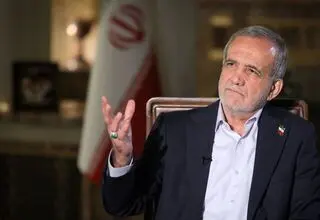 دستور پزشکیان برای شنیدن دیدگاه‌ها درباره لایحه فضای مجازی 