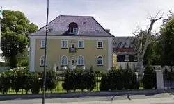 سفارت ایران پاسخ نشریه دانمارکی را داد 