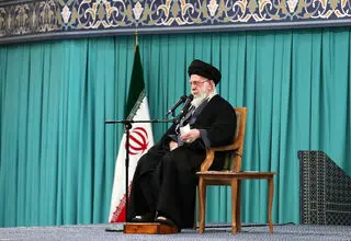ملت ایران با وحدت کمر فتنه را شکست همه با هم برای ایران عزیز