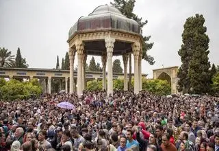 تخت‌جمشید، حافظیه و سعدآباد رکورد بازدیدهای نوروزی را شکستند