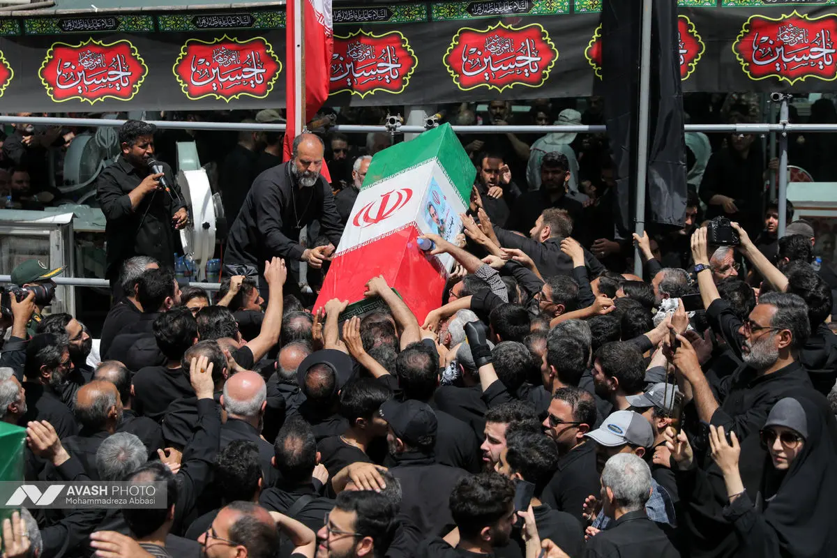 مراسم تشییع پیکر سردار حاجی زاده