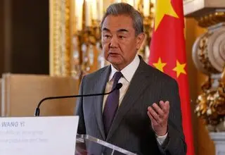 چین: ترمز جنگ علیه ایران را بکشید