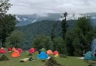 ۵ جای طبیعی زیبا در گیلان که باید چادر بزنید و شب را آنجا بگذرانید