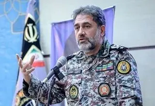 امیر الهامی: باید تبیین کنیم برخی افراد در فضای مجازی درحال دل بستن به چه کسانی هستند