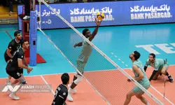 دیدار تیم های والیبال پیکان تهران و رازین پلیمر