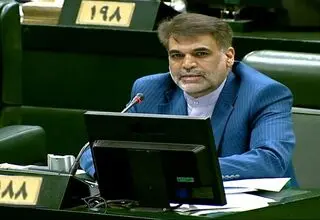 سخنگوی کمیسیون اقتصادی: کفایت سرمایه برخی بانک‌ها ناکافی است