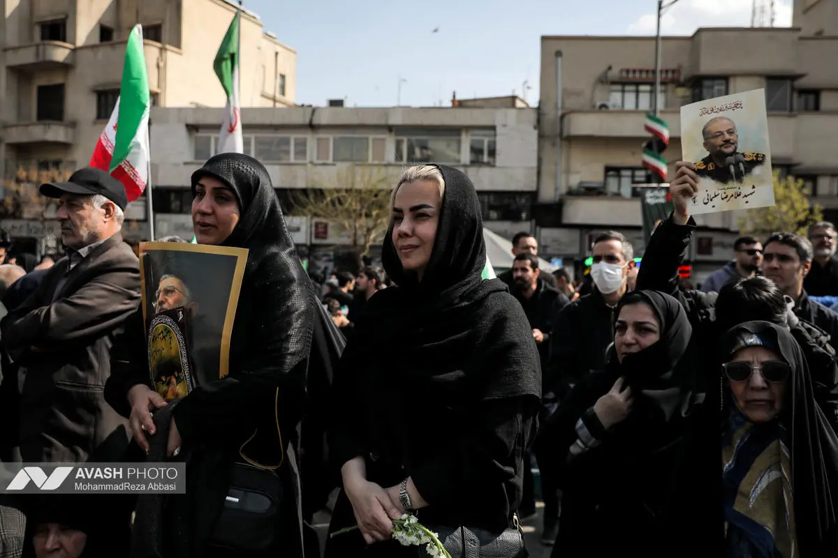 مراسم تشییع «علی لاریجانی»، «غلامرضا سلیمانی» و قهرمانان «ناو دنا»