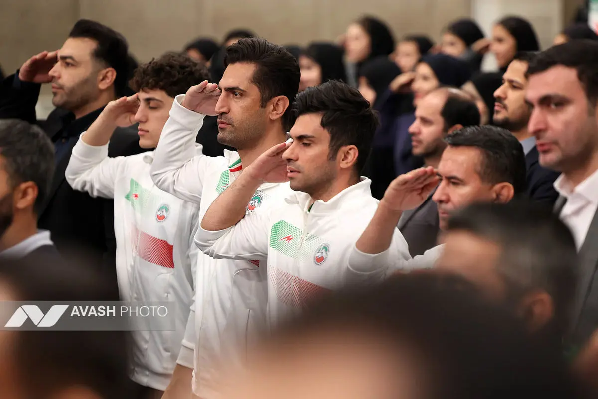 دیدار قهرمانان و مدال‌آوران ورزشی و المپیادهای علمی جهانی با رهبر انقلاب