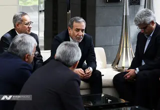 آکسیوس: مذاکره‌کنندگان آمریکایی و ایرانی آخر این هفته با هم ملاقات می‌کنند
