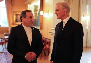 عراقچی با نخست وزیر نروژ گفتگو کرد