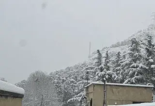 بارش برف ۲۰ سانتی‌متری در تهران+عکس