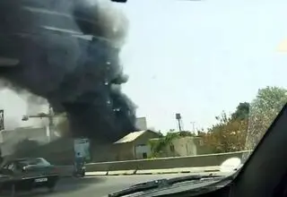 جزییات آتش سوزی کارگاه مبل سازی در آزادراه کرج _تهران