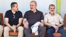 سرمربی تیم ملی ایرانی باشد، حتی اگر دشمن من است!