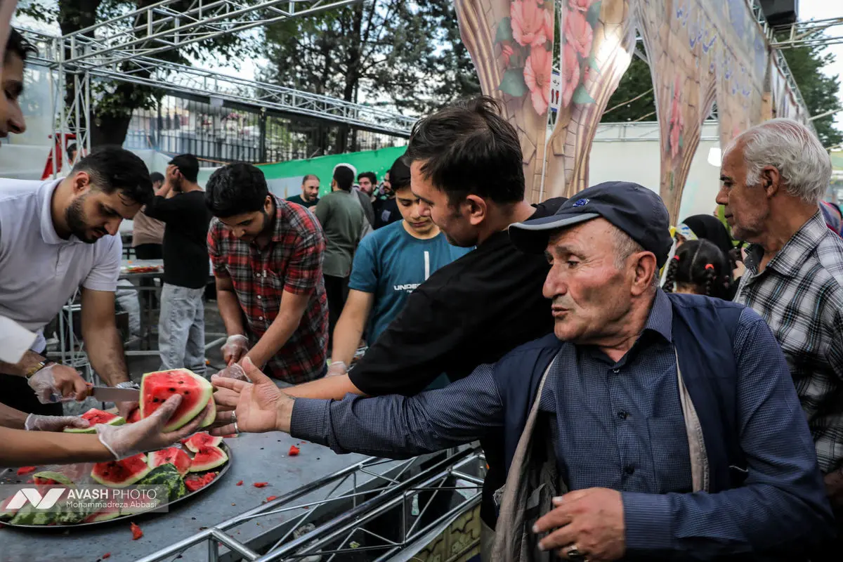 اجتماع ۵ کیلومتری امام رضایی‌ها در تهران
