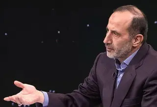 نباید مقابل آمریکا رفتار هیجانی داشته‌باشیم!