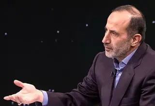 نباید مقابل آمریکا رفتار هیجانی داشته‌باشیم!