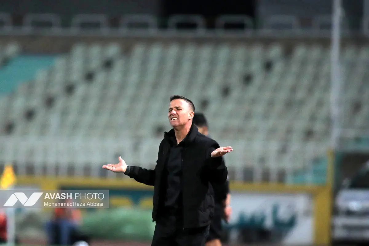 دیدار تیم های فوتبال  پرسپولیس تهران و خیبر خرم آباد