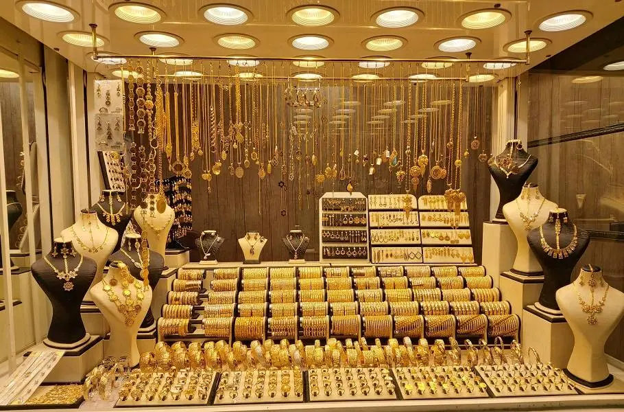 اعلام قیمت طلا و سکه در بازار؛ هر گرم طلای ۱۸عیار ۱۱ میلیون و ۲۲۱ هزار تومان