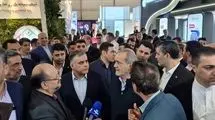   پزشکیان از نمایشگاه بین‌المللی نفت و گاز بازدید کرد
